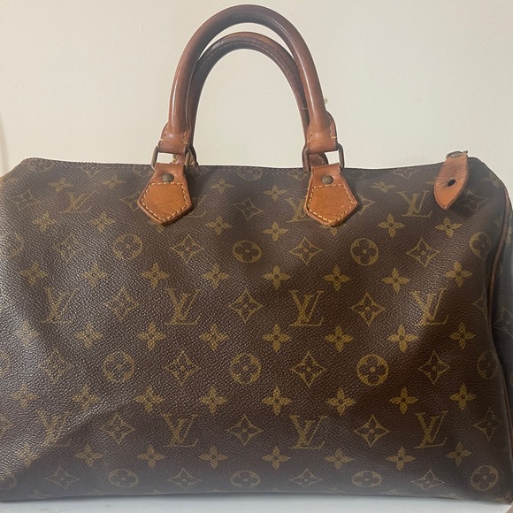 Louis Vuitton Speedy 35 Monogram Canvas - Picture 6 of 6